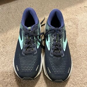 Brooks Dark Blue and Light Green Athletic Shoes